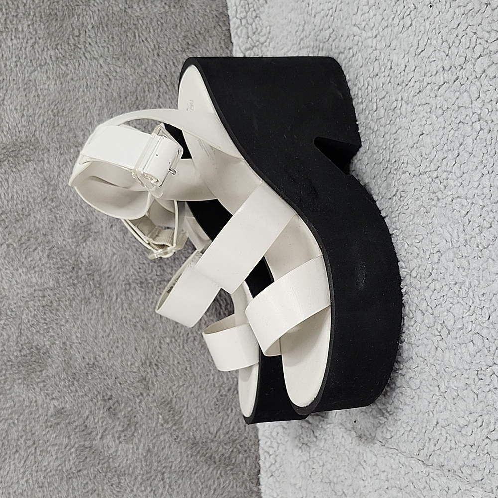 Call It Spring Women's Wave Platform Wedge Sandal Size 8 White